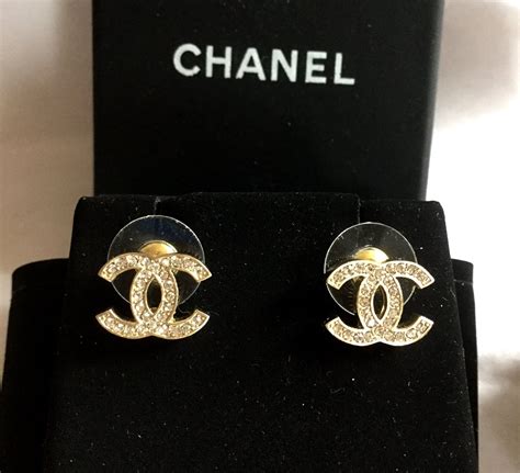 chanel mini cc logo earrings